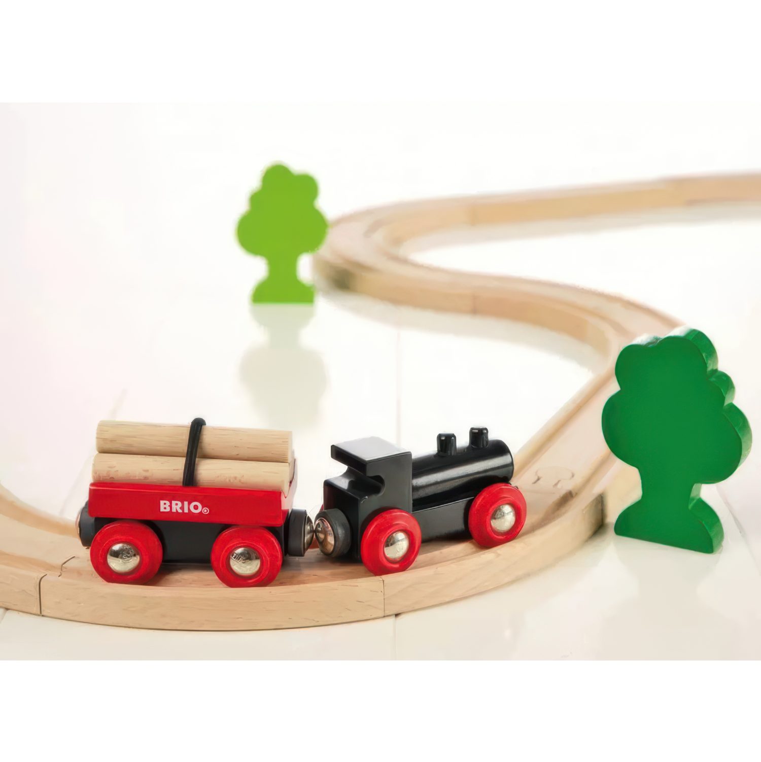 Деревянная железная дорога BRIO с грузовым поездом, 18 элементов