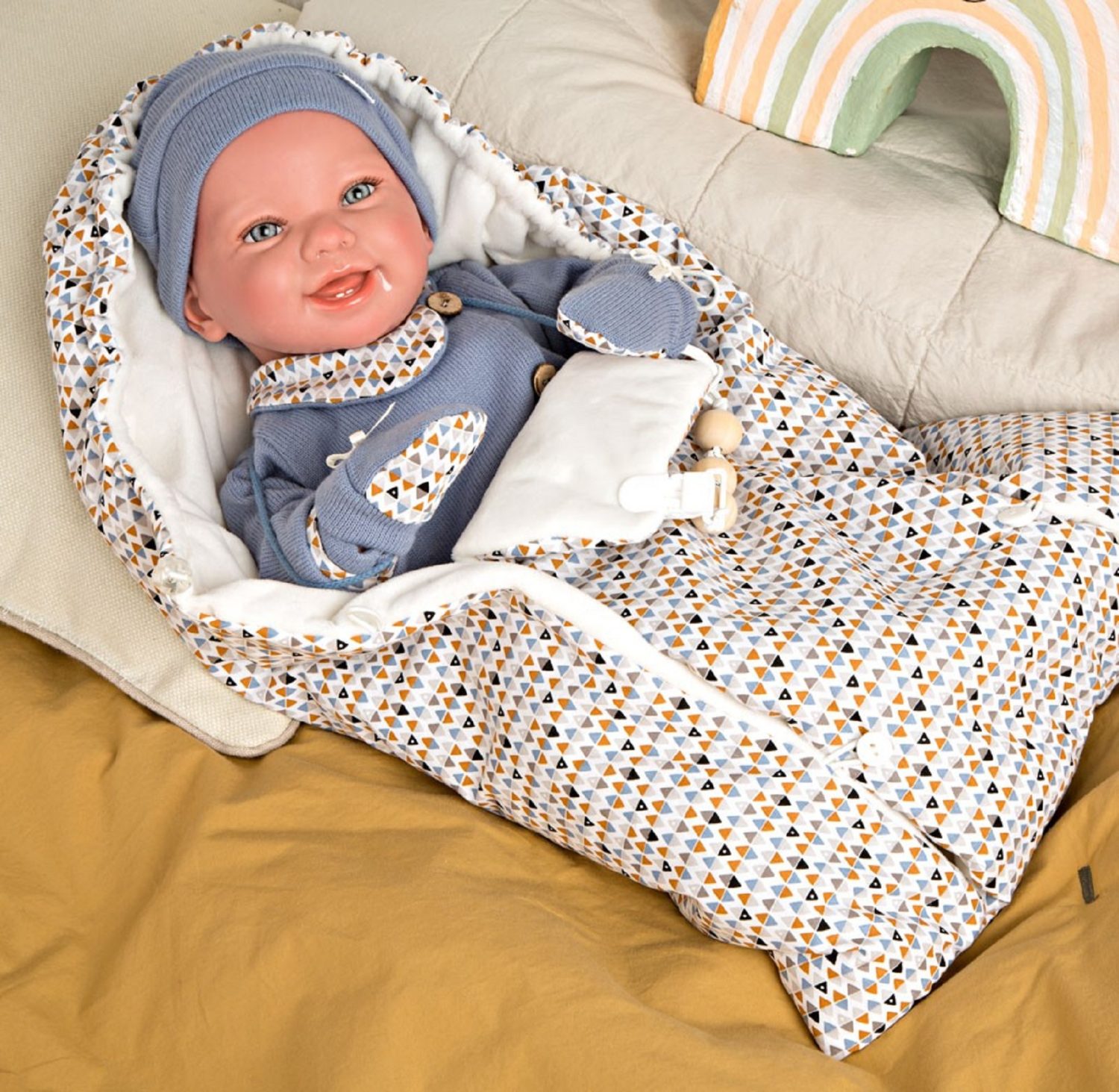 Новорождённый пупс Arias Reborns Daniel 45 см, мягкое тело, реалистичный, с соской на подвеске и спальным конвертом